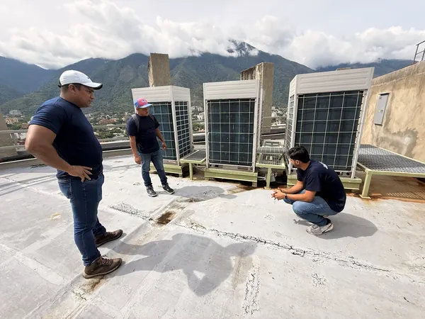 Equipo de trabajo de Javar Obras en obra, foto 1 de 8